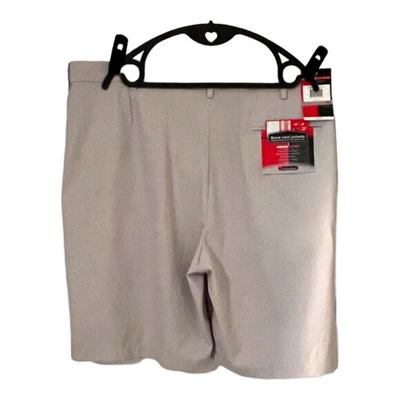 NWT GRAND SLAM Total Tech Performance Flat Front Golf Shorts Men's Size 42 - Picture 2 of 5